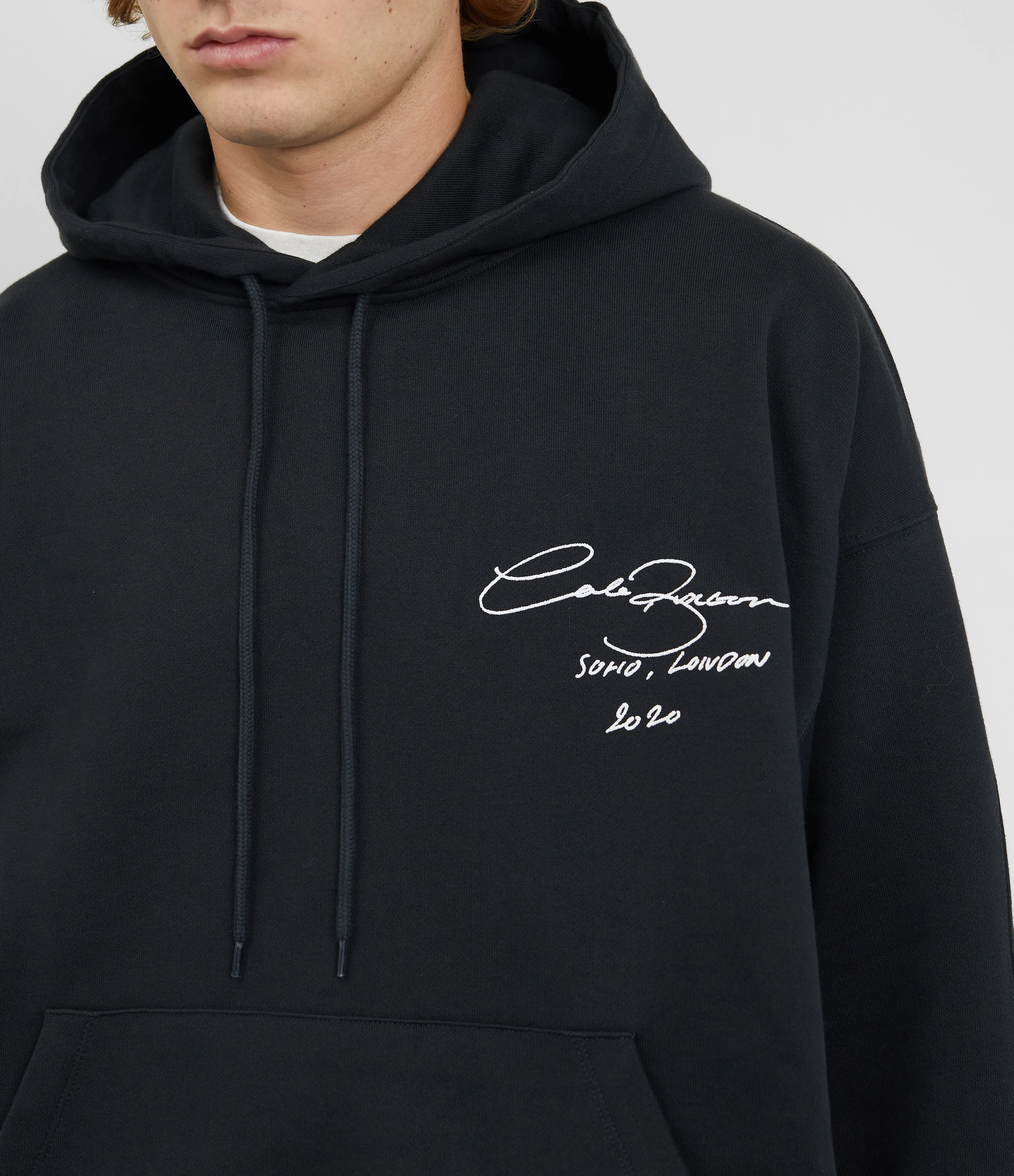 SIGNATURE HOODIE