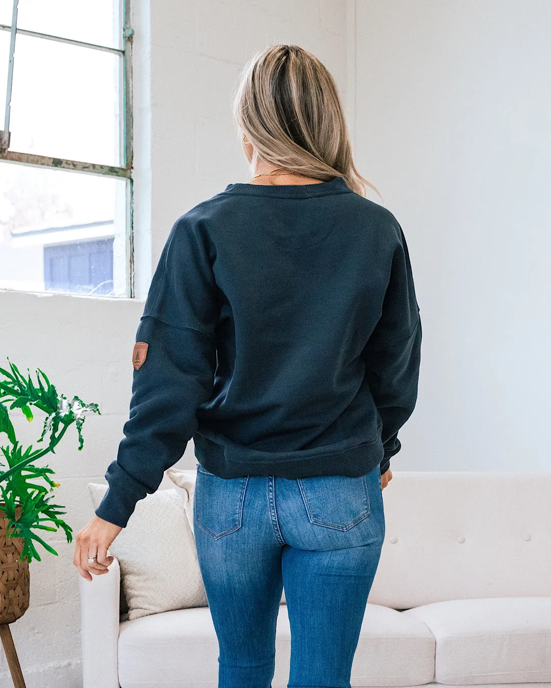 Wanakome Emmy Sweatshirt - Midnight